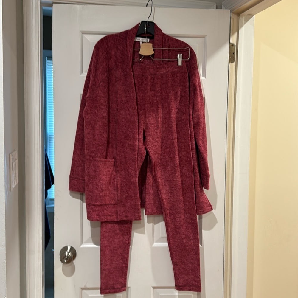 Carole Hochman Lounge Set